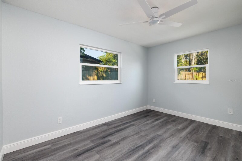 Building Photo - 1709 W Perio St