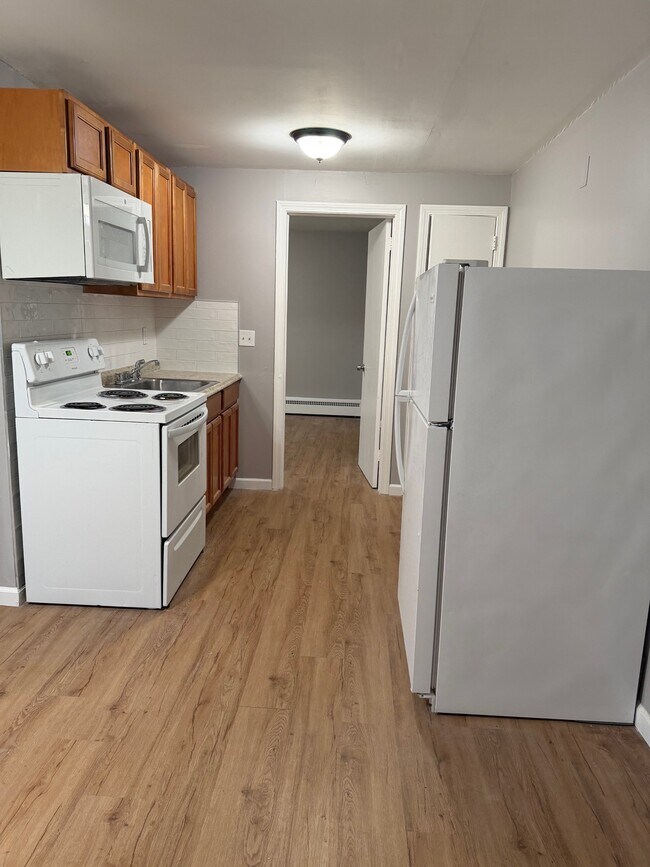 Building Photo - 4 Nesbit Ave