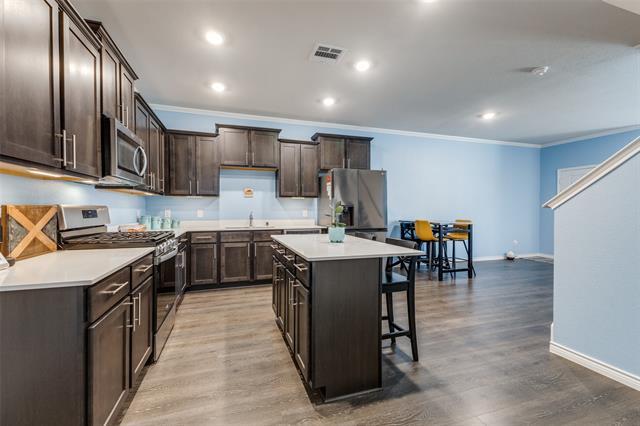 Building Photo - 2124 Steer Creek Pl