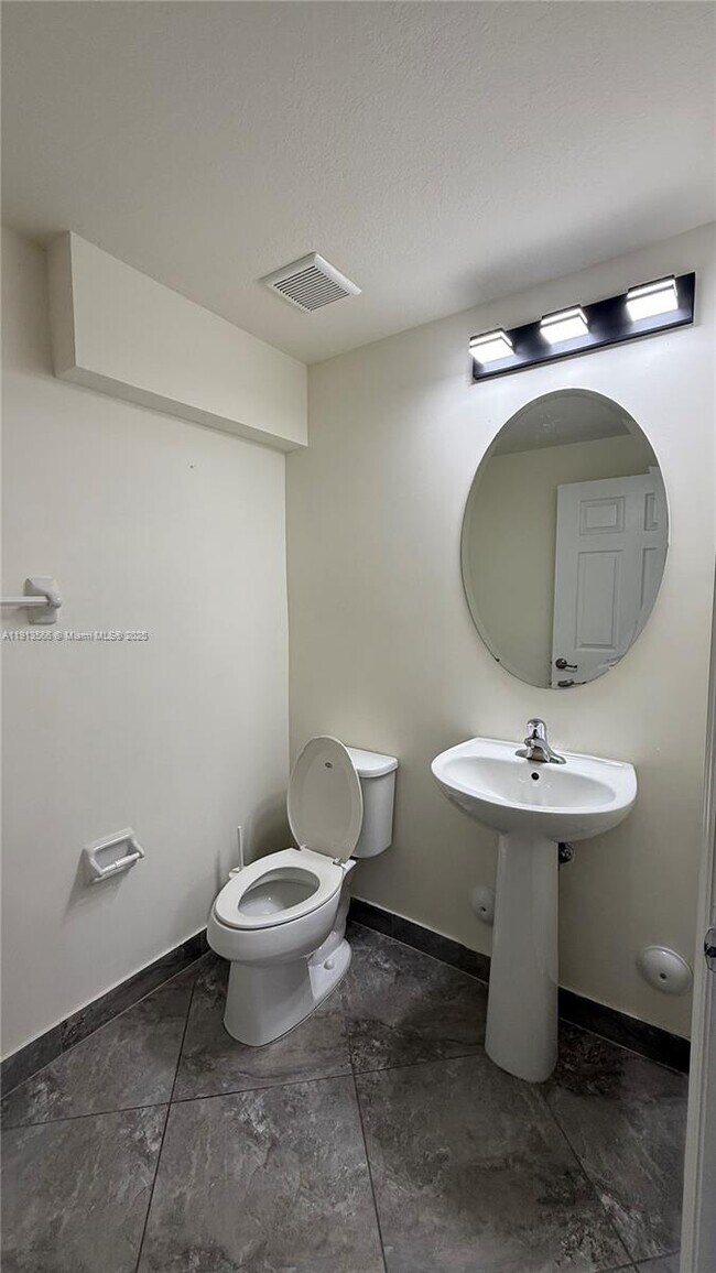 Building Photo - 25301 SW 114th Ct