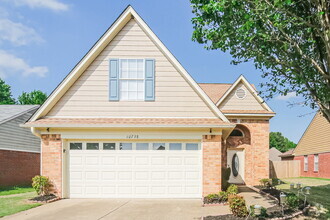 Building Photo - 10738 Pecan View Dr