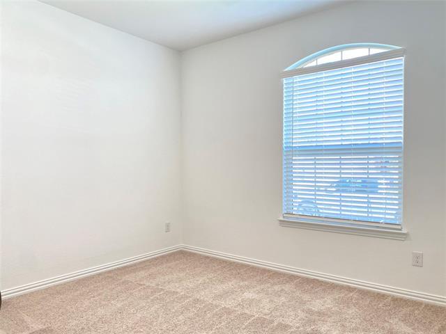 Building Photo - 815 Blackhawk Dr
