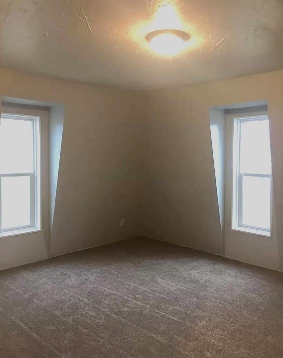 Building Photo - 2297 Sherwood Ln