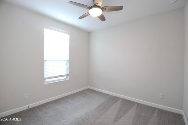 Building Photo - 38184 W Santa Monica Ave