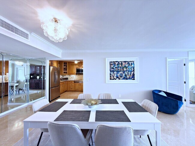 Building Photo - 3546 S Ocean Blvd
