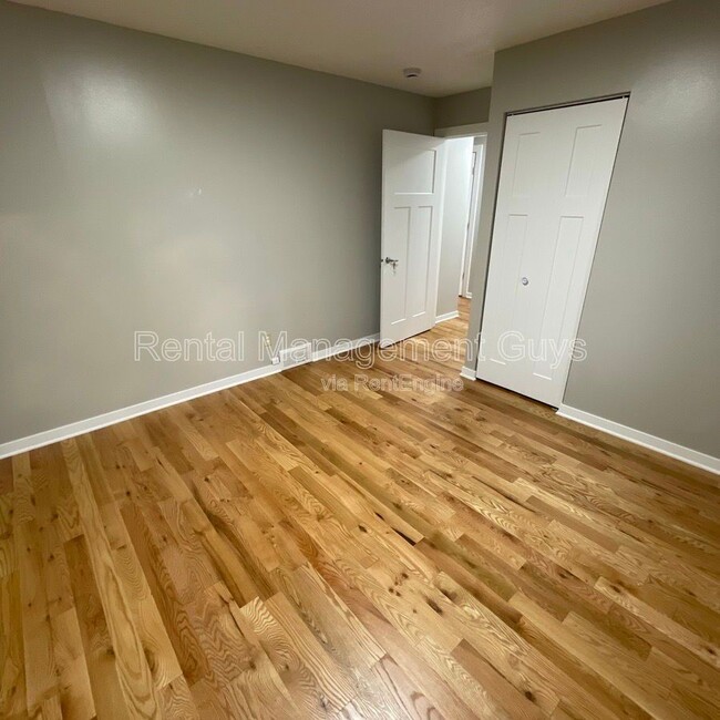 Building Photo - 8229 Halifax Ct N