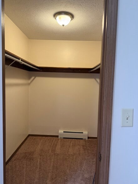 Building Photo - 6740 Appleridge Cir