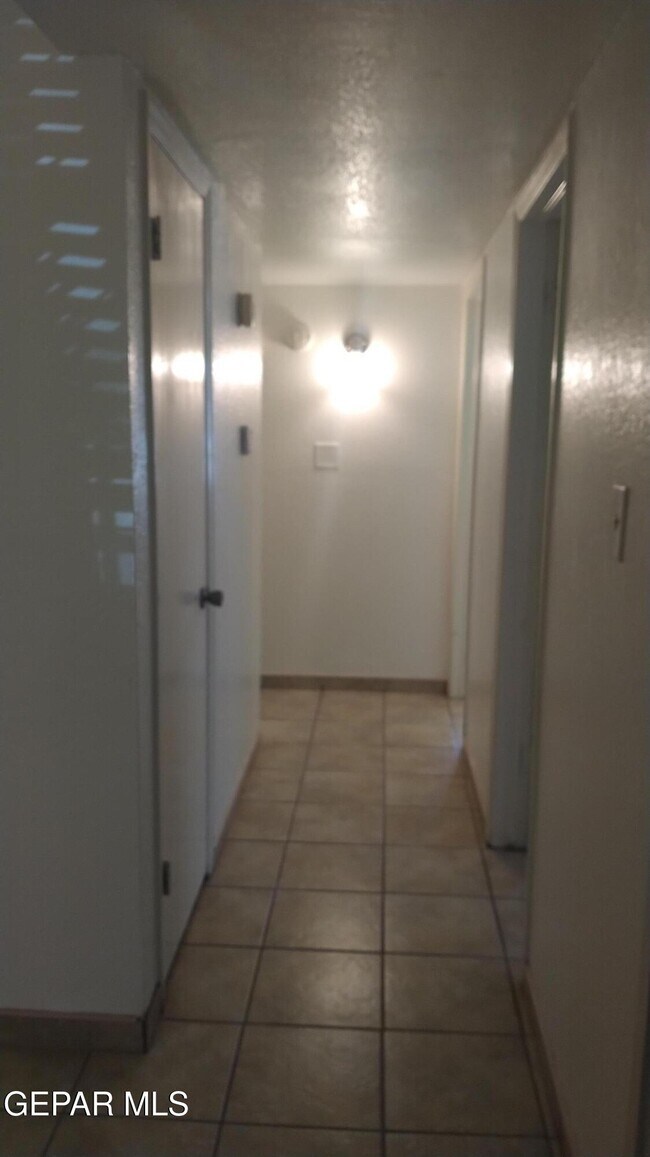 Building Photo - 5728 Dalhart Dr