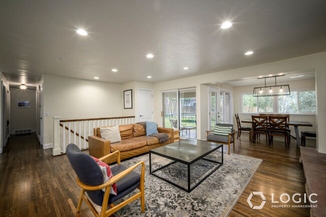 Building Photo - 3760 E Millstream Dr
