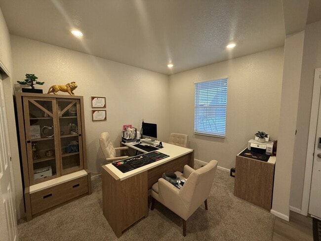 Building Photo - Beautiful Home for Rent