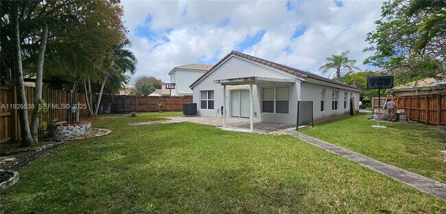 Building Photo - 1980 SE 11th St