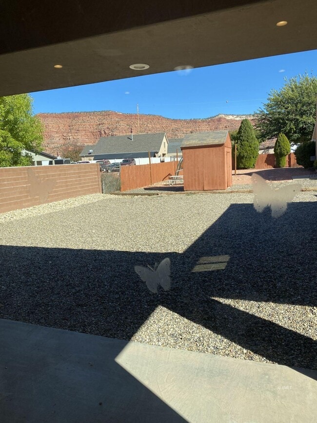 Building Photo - 598 S Hillside Dr