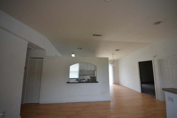 Building Photo - 871 Hawaii Ave NW
