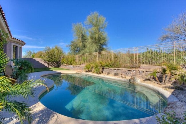 Building Photo - 8010 E Wingspan Way