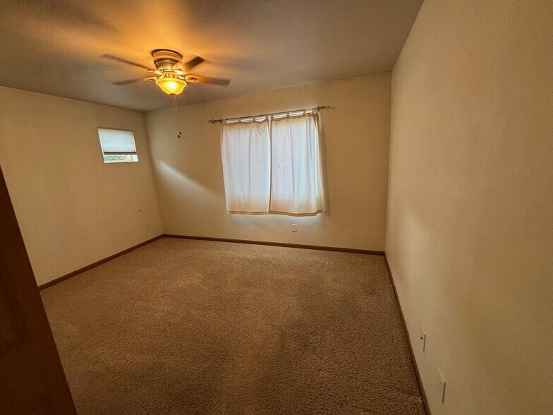 Building Photo - 3401 Fallon St