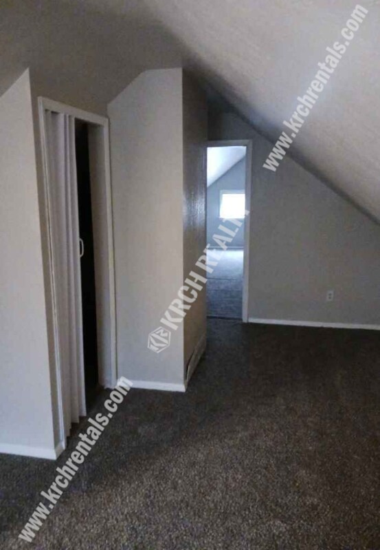 Building Photo - 3-Bed Home with Fireplace and Detached Garage