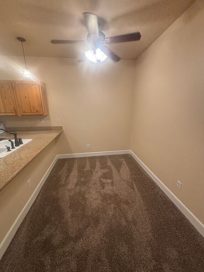 Building Photo - 6740 N Spurwing Loop