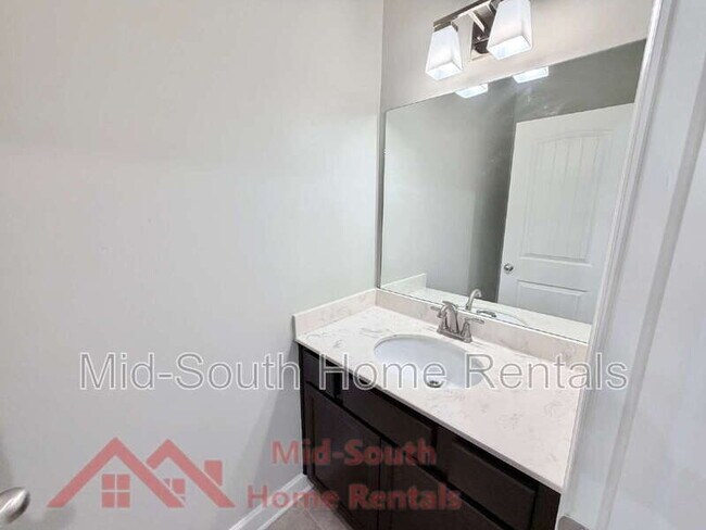Building Photo - 82 N Rembert St