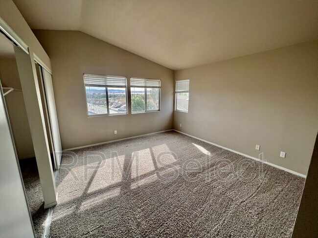 Building Photo - 4932 Chaps Ct