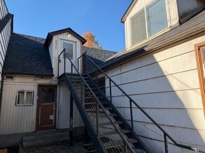 Building Photo - 863 G St