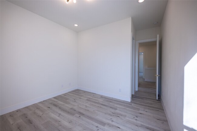 Building Photo - 5906 St Augustine St