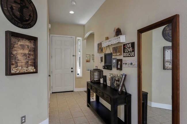 Building Photo - 2477 Veneto Ln