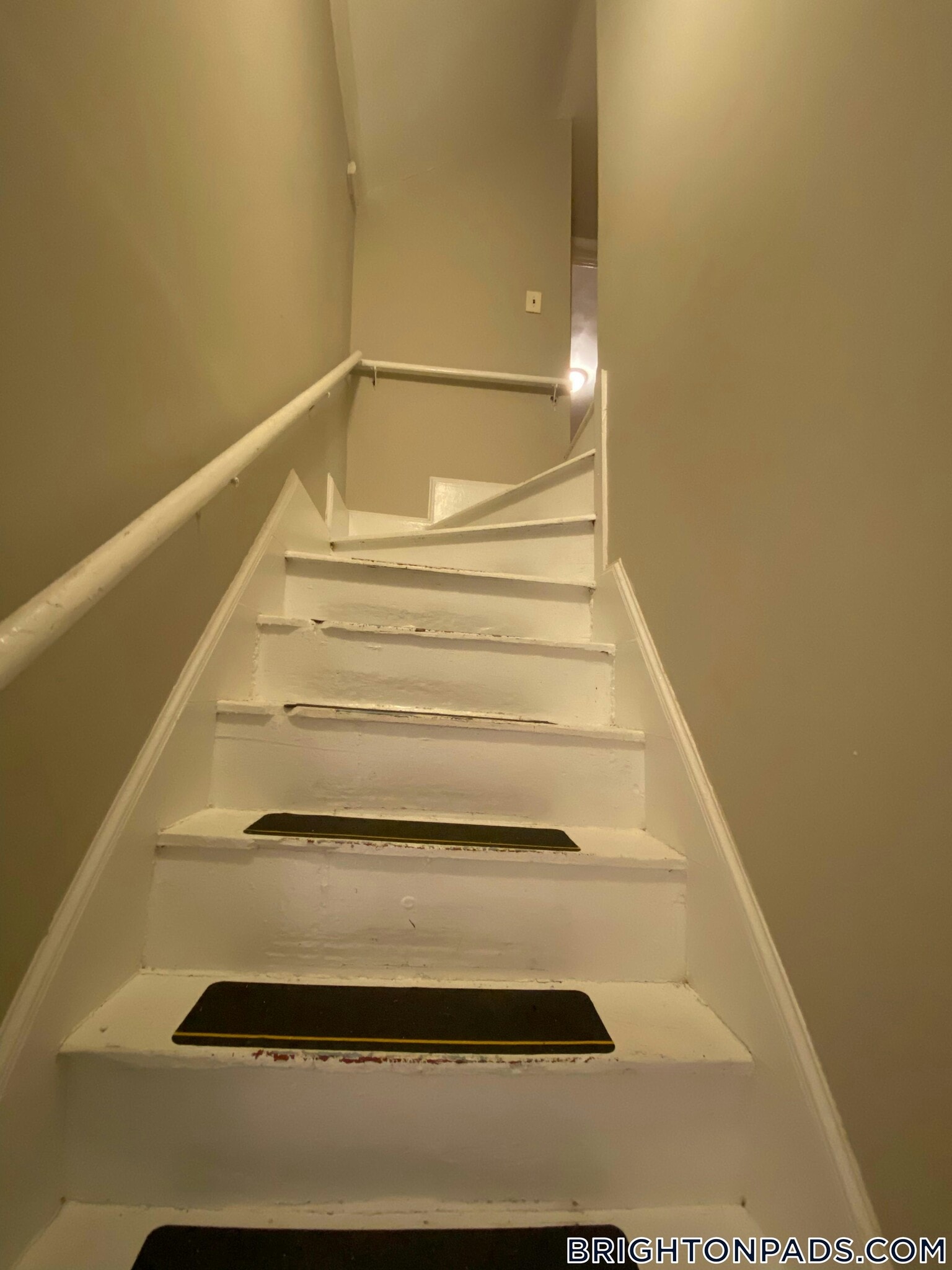 Building Photo - 20 Kelley Ct