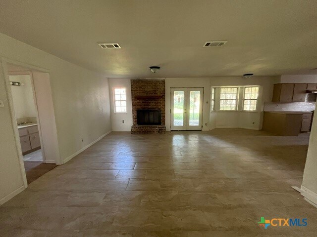 Building Photo - 1700 Standridge St