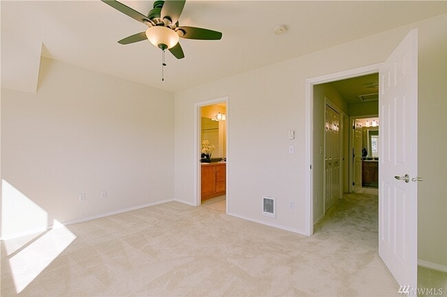 Building Photo - Highland Park Townhouse