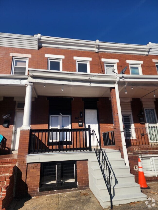 Building Photo - Cozy 2 Bedroom Apartment in East Baltimore