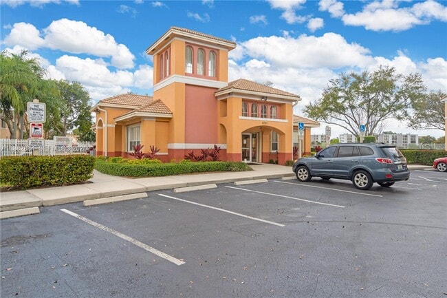 Building Photo - 2400 SW 87th Way