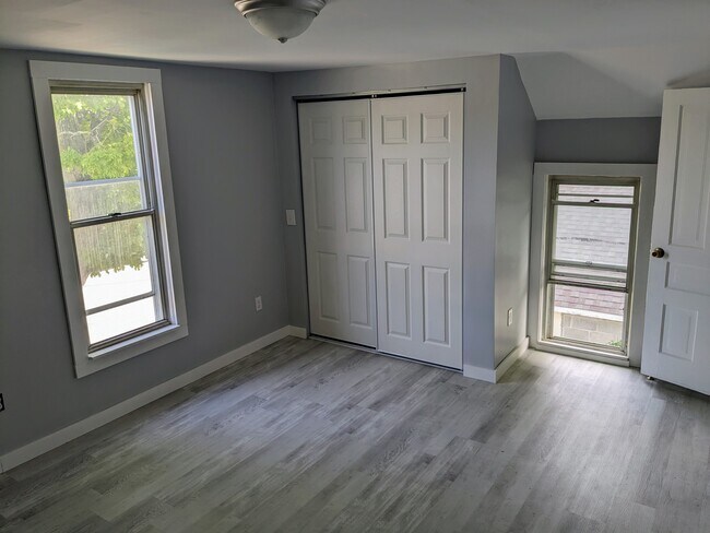 Upstairs bedroom (large) - 413 N Maple St