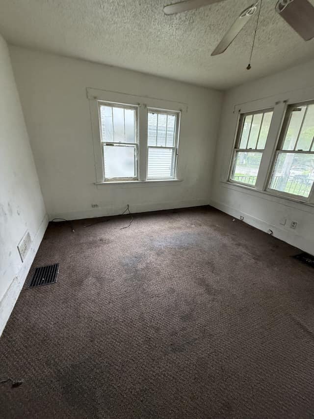 Building Photo - 1303 E Whitmer St