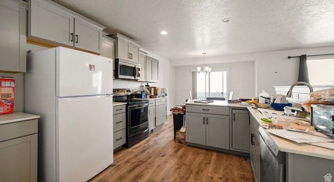 Building Photo - 448 S Pegasus Way