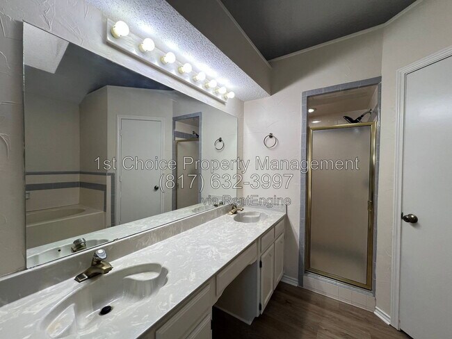 Building Photo - 7808 Mallard Ln