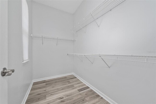Building Photo - 12017 Villanova Dr