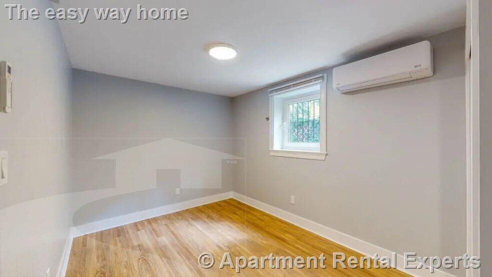 Building Photo - 132 Sherman St