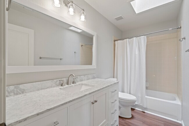 Building Photo - 2729 Cartegena Dr