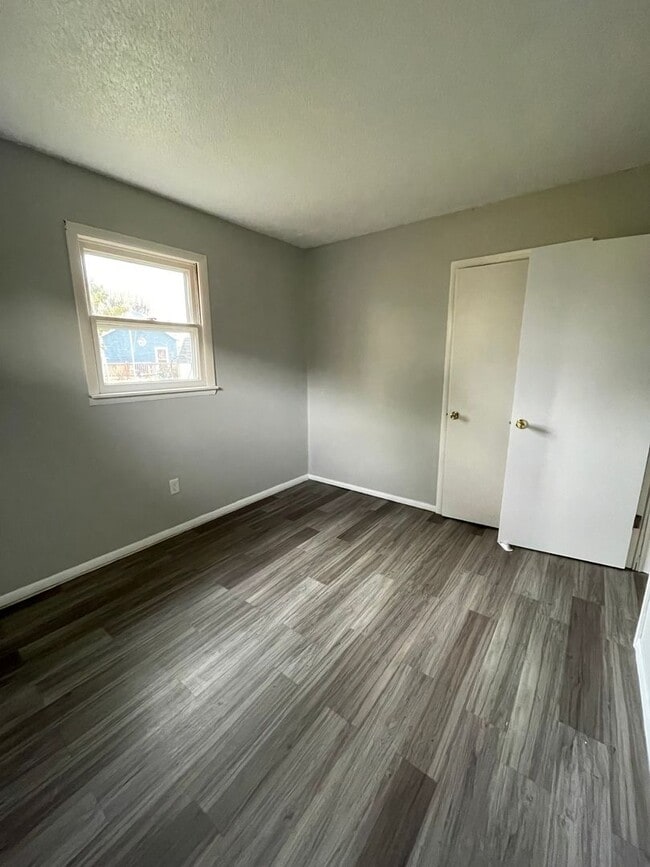 Building Photo - 510/503 Liberty St. - NAAAM