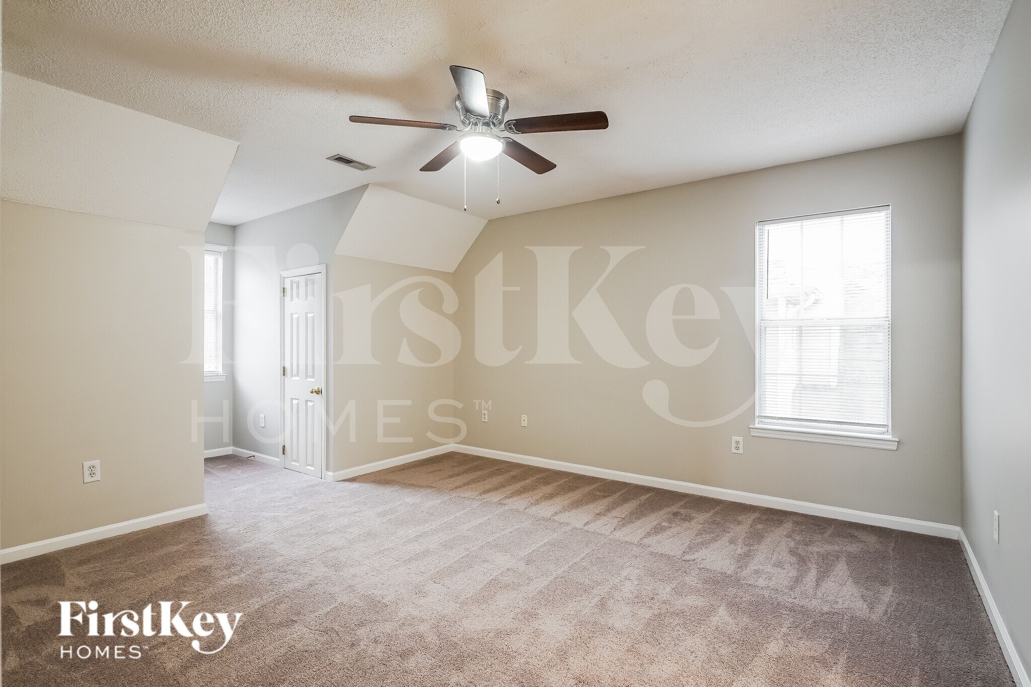 Building Photo - 152 Laurel Woods Dr