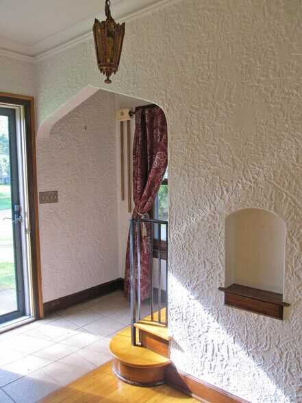 Building Photo - 719 Homecrest Ave