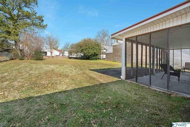 Building Photo - 623 E Tuscaloosa St