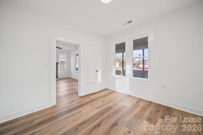 Building Photo - 1703 Lowder St