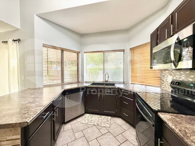 Building Photo - 1242 W Glenmere Dr