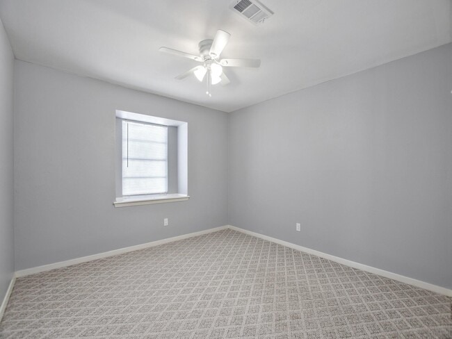 Building Photo - 1738 Conrad Sauer Dr