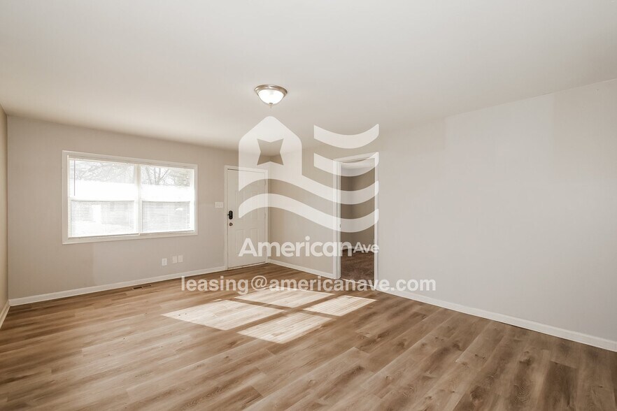 Building Photo - 4053 Arquette Dr