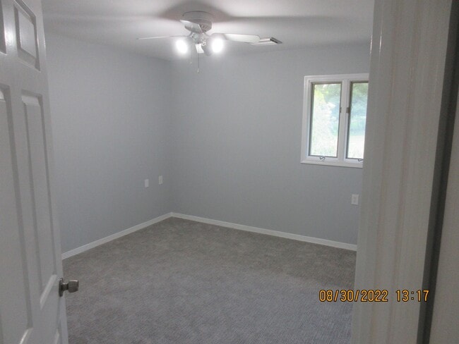 Building Photo - 320 W Fort Morgan Rd