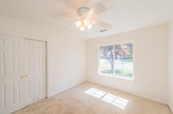 Building Photo - 188 Woodcliff Dr