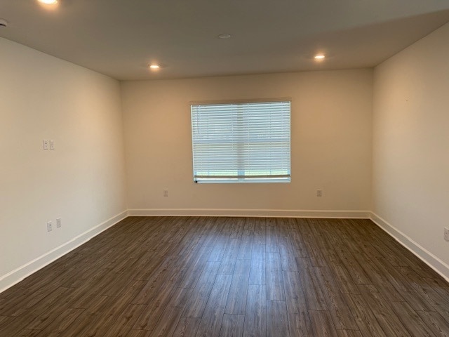 Building Photo - 42455 Cascade Dr