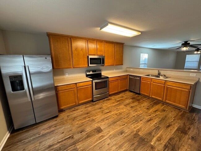 Building Photo - Your New Home for the Holidays—Tour Today!